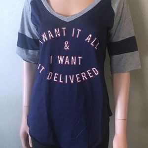 Junior's Graphic-T "I Want It All..." Blue & Grey
